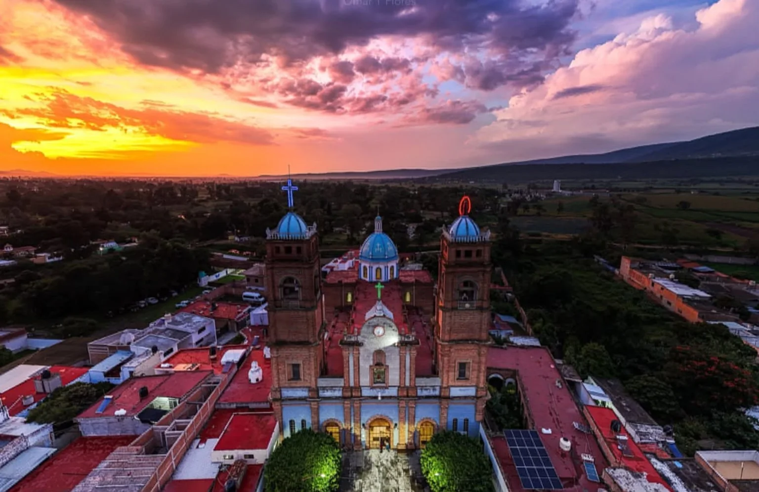 Templo de Atotonilquillo al atardecer